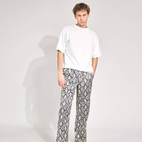 Snake Plissken Satinhose mit Schlangenprint