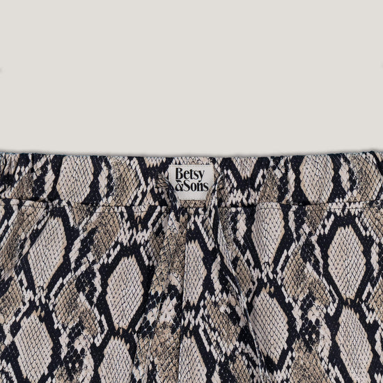 Snake Plissken Satinhose Betsy & Sons Slowfashion Brand