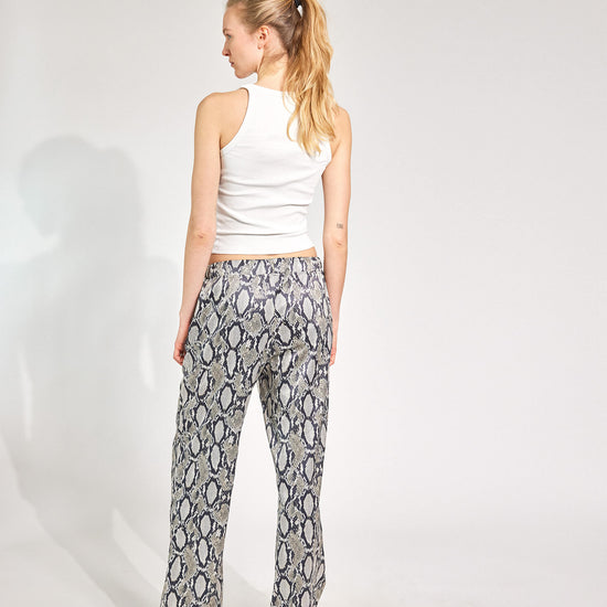 Snake Plissken Satinhose mit Schlangenprint