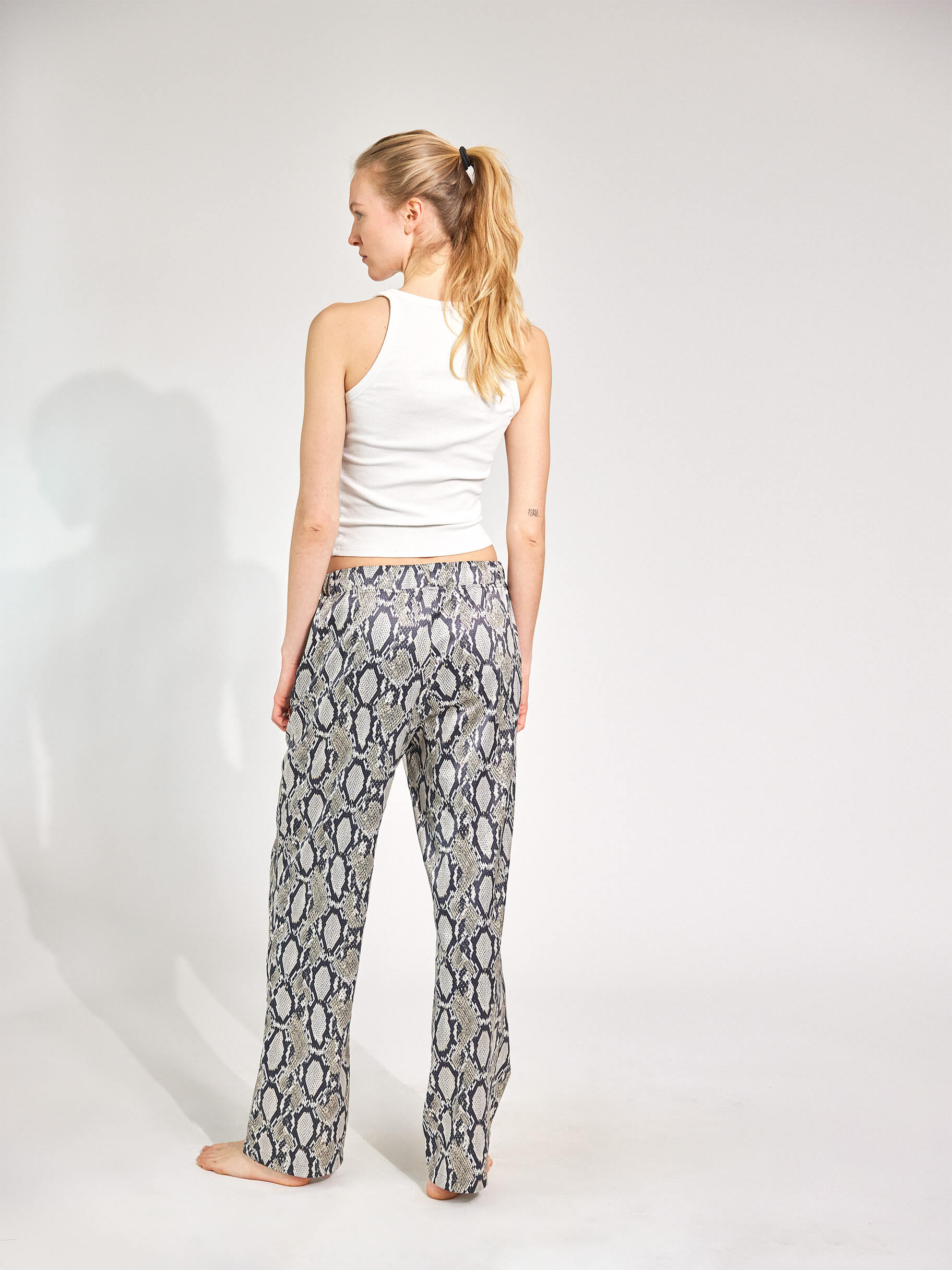 Snake Plissken Satinhose mit Schlangenprint